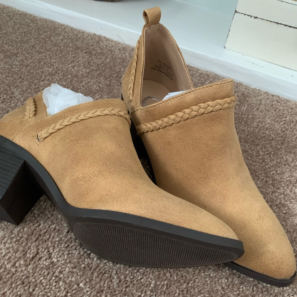 Journee Collection Sophie Bootie